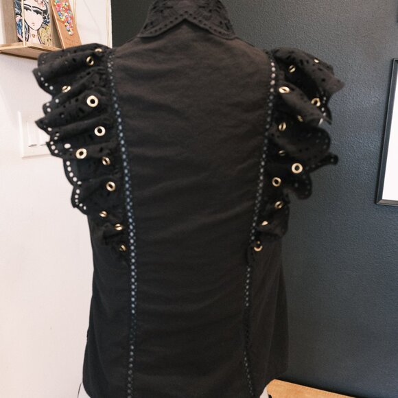 Christy Lynn Tania Ruffle Eyelet top with Gold accents - Size Small - Picture 8 of 11